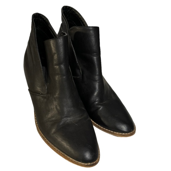 CATHERINE MALANDRINO MARGARET ANKLE BOOTS 8 - Picture 2 of 5